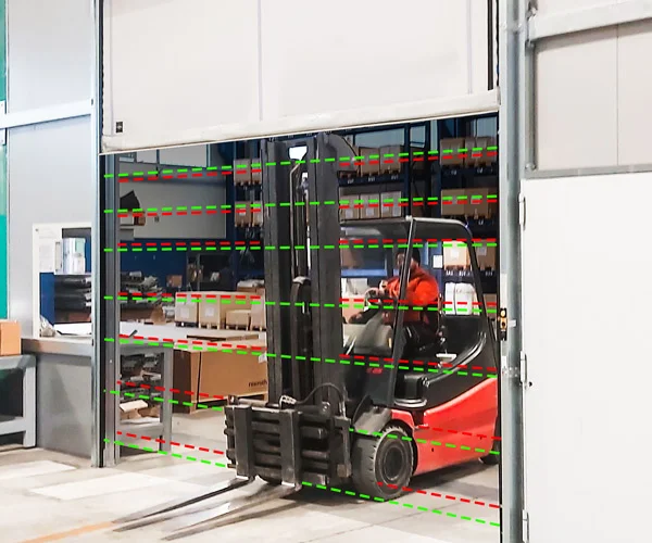 AUTO FULL speed door in action